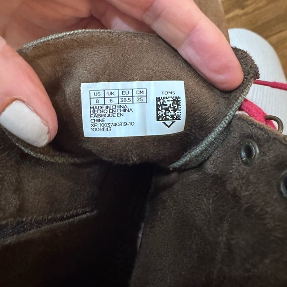 Tom’s Rustic Boot - Picture 7 of 7